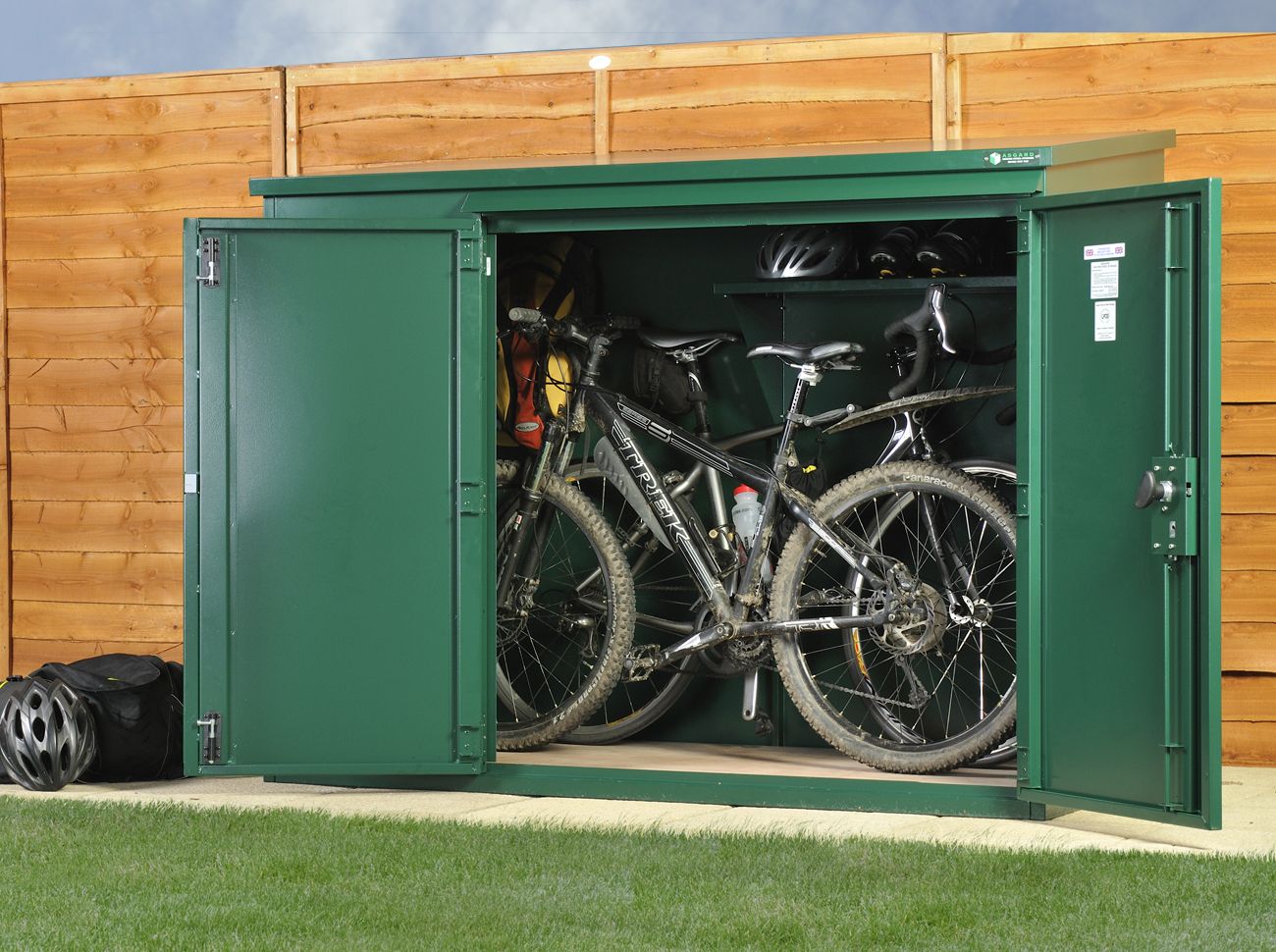 Bike Storage x 3 - Police Approved